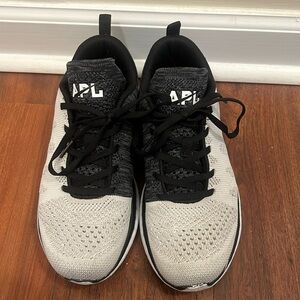 APL Tech Loom size 8.5